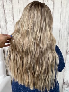 View Women's Hair, Highlights, Blonde, Long Hair (Mid Back Length), Hair Length, Beachy Waves, Hairstyle, Hair Color - Kenzie Erikson, Rexburg, ID