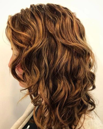 Image of  Women's Hair, Balayage, Hair Color, Medium Length, Hair Length, Layered, Haircuts, Beachy Waves, Hairstyles