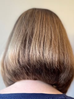 View Bob, Haircuts, Women's Hair, Blunt, Blowout, Straight, Hairstyles, Brunette, Hair Color, Foilayage, Blonde, Shoulder Length, Hair Length, Short Chin Length - Brenda Benfield, Severna Park, MD
