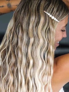 View Women's Hair, Blonde, Hair Color, Highlights, Long, Hair Length, Beachy Waves, Hairstyles - Lo Wheeler, San Clemente, CA