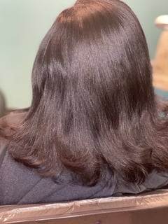 View Smoothing , Silk Press, Hair Texture, 3B, Hairstyle, Natural Hair, Hair Length, Shoulder Length Hair, Blowout, Women's Hair - Kanesha Hairston, Roswell, GA