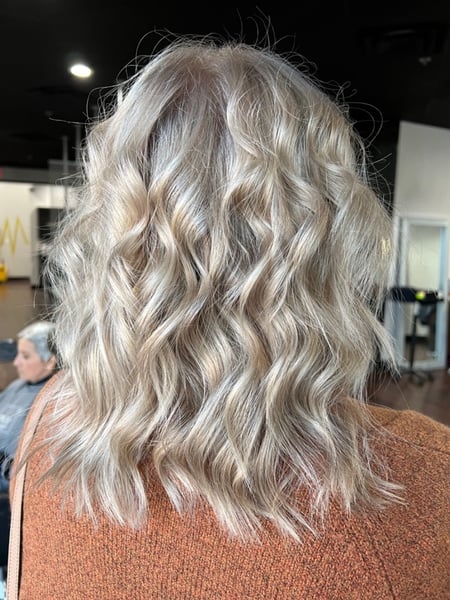 Image of  Women's Hair, Hair Color, Foilayage, Blonde, Balayage