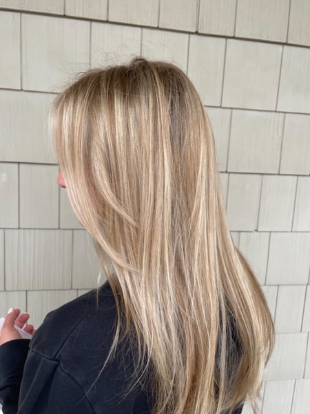 Image of  Women's Hair, Hair Color, Blowout, Balayage, Blonde, Foilayage