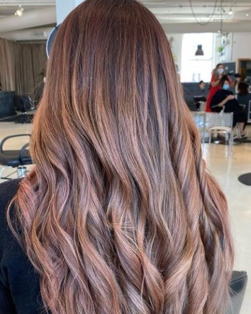 Image of  Women's Hair, Balayage, Hair Color, Brunette, Long, Hair Length, Beachy Waves, Hairstyles
