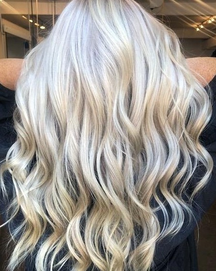 Image of  Women's Hair, Blonde, Hair Color, Long Hair (Mid Back Length), Hair Length, Beachy Waves, Hairstyle