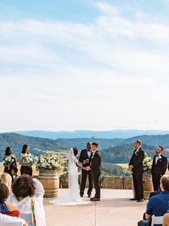 View Photographer, Wedding, Formal Wedding, Vineyard Wedding, Outdoor Wedding - Stephanie Kotaniemi, Portland, OR
