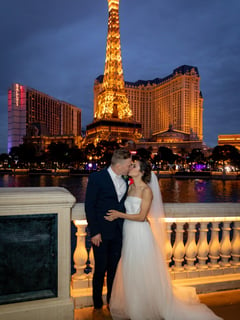 View Elopement, Informal, Civil Ceremony, Wedding, Photographer, Outdoor, Destination - Victoria Bremner, Las Vegas, NV