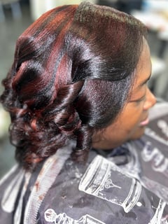 View Natural, Fashion Color, Hairstyles, Women's Hair, Hair Color, Hair Texture, 3B - LeCurnita Mckinnie, Smyrna, TN