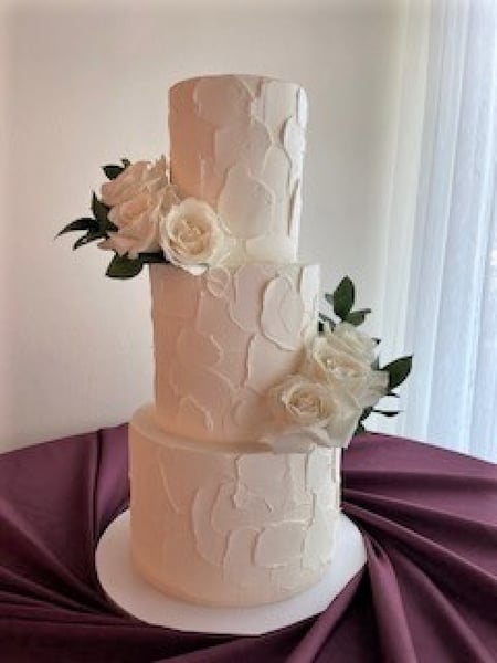 Image of  Cakes, Color, White, Icing Type, Buttercream, Icing Techniques, Spatula Icing, Shape, Tiered, Round, Theme, Floral