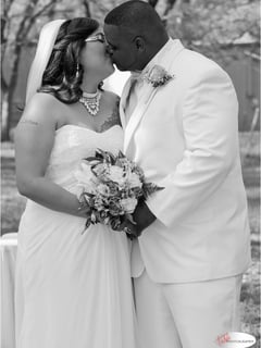 View Photographer, Wedding, Formal, Outdoor - Tasha Hutchison, Aubrey, TX