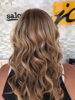View Blowout, Curls, Beachy Waves, Hairstyle, Highlights, Blonde, Hair Color, Women's Hair - Kimberly Martin, Round Rock, TX