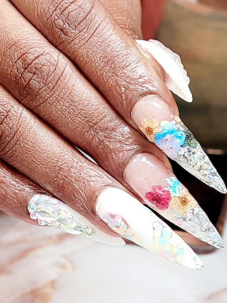 Image of  Nails, Gel, Nail Finish, Glitter, Nail Color, White, Mix-and-Match, Nail Style, Stiletto, Nail Shape