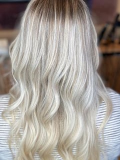 View Women's Hair, Hair Color, Hair Length, Long Hair (Mid Back Length), Hairstyle, Beachy Waves, Blonde, Highlights - Tonija, Leawood, KS