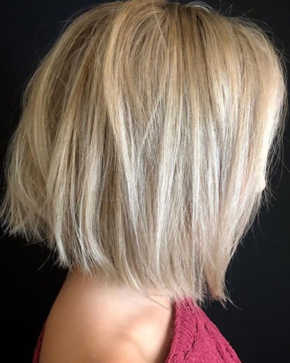 Image of  Women's Hair, Blonde, Hair Color, Highlights, Short Hair (Chin Length), Hair Length, Blunt (Women's Haircut), Haircut, Bob