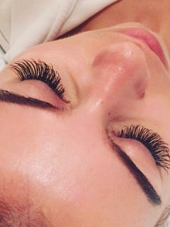 View Lashes, Lash Type, Hybrid - Dionne Phillips, Beverly Hills, CA