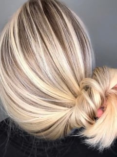 View Blonde, Hairstyle, Straight, Hair Length, Long Hair (Mid Back Length), Highlights, Hair Color, Women's Hair - Stefano , La Jolla, CA