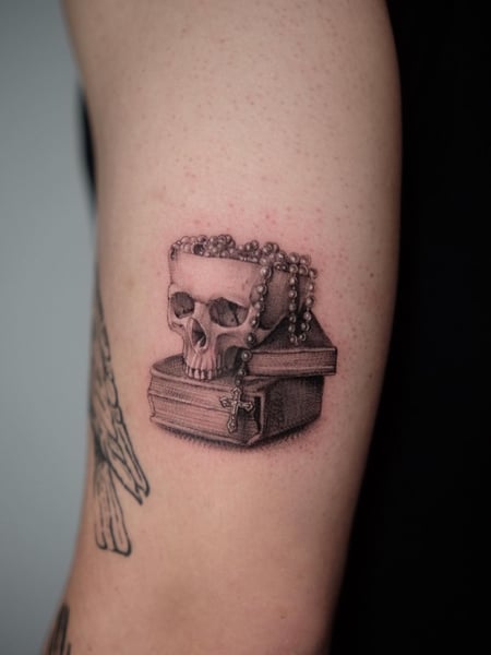 Image of  Tattoos, Tattoo Style, Tattoo Bodypart, Black & Grey, Arm 