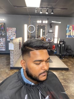 View Medium Fade, Haircut, Men's Hair - Anthony Bonner, Memphis, TN